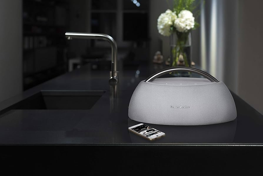 【美品】Harman Kardon Go+Play Mini 2 ブラック Harman Kardon Go + Play Portable Bluetooth Speaker - Black